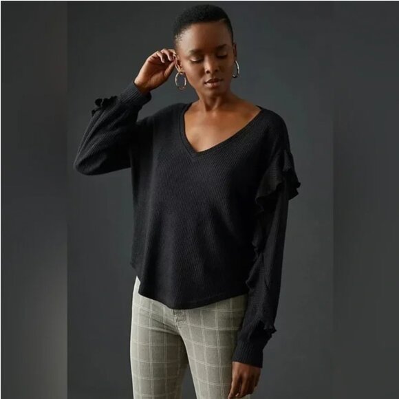 Pilcro Anthropologie Black Ruffle Sleeve Waffle Knit Thermal V-Neck Sweater Sz M - Picture 1 of 13
